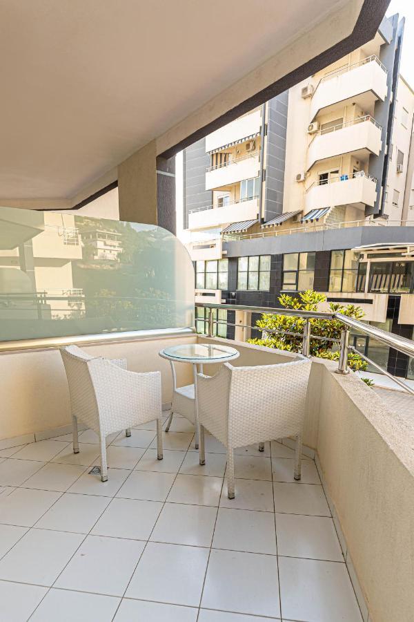 Jordan'S Hotel Vlorë Exteriör bild